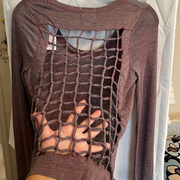 Open back featured light sweater - Picture 5 of 7